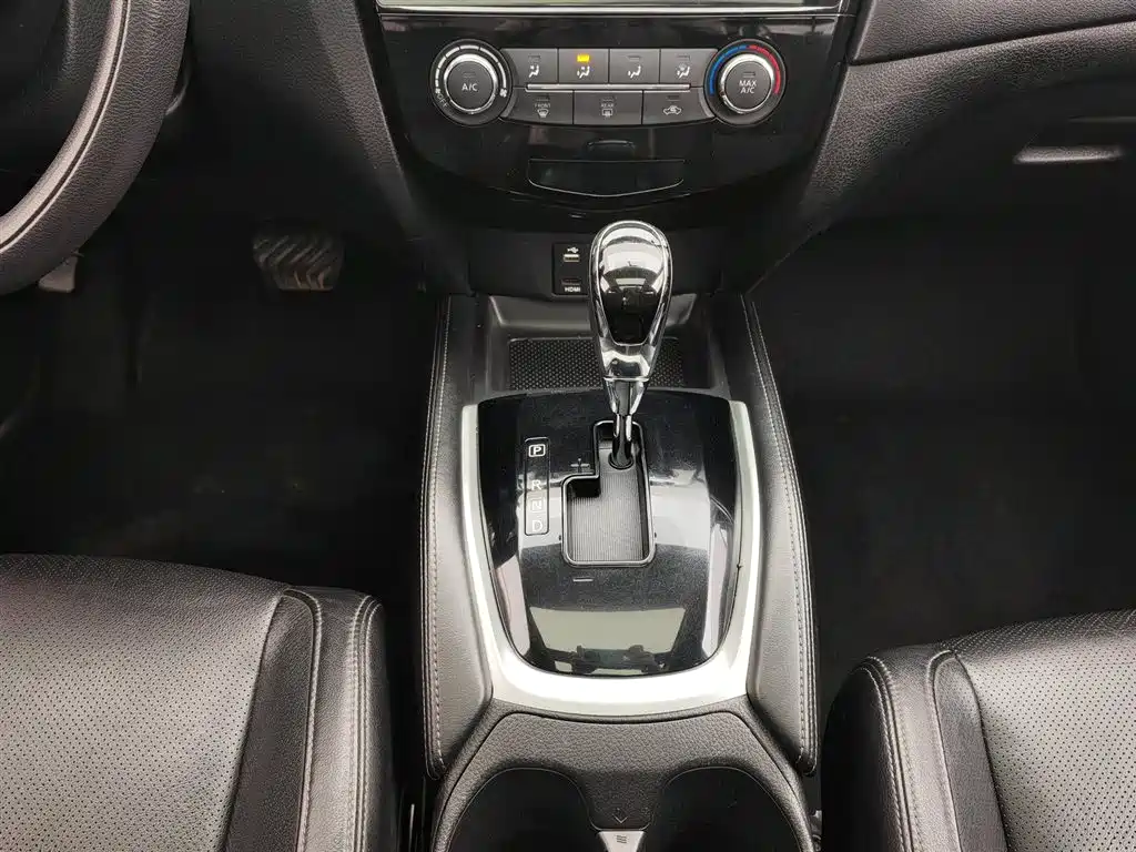 Nissan X-Trail 2017 — фото 13