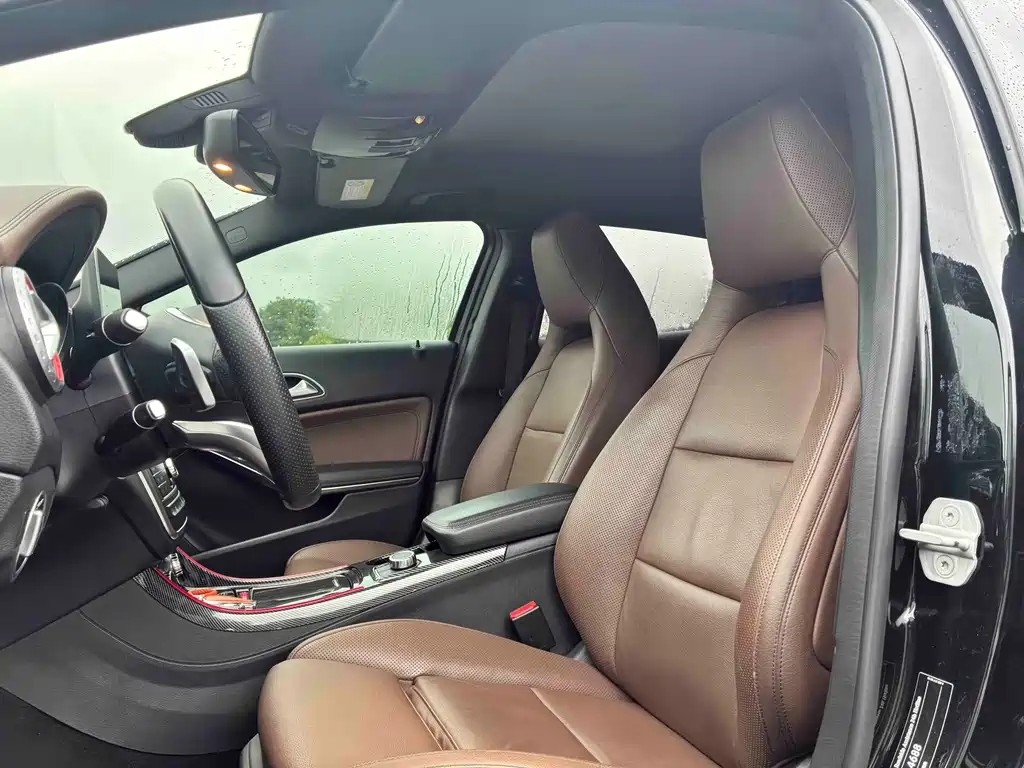 Mercedes-Benz GLA 2017 — фото 14