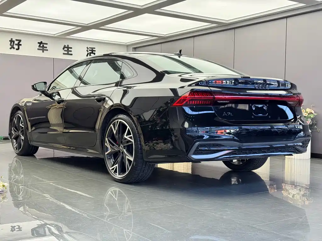 Audi A7L 2024 — фото 14
