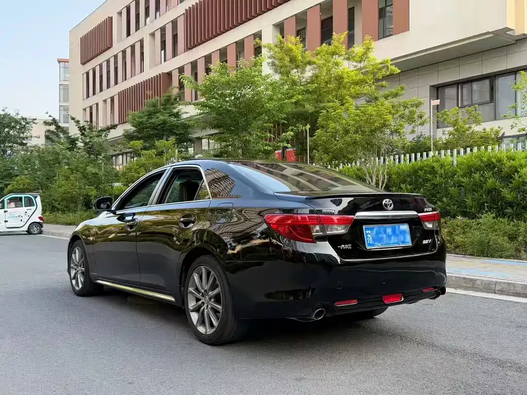 Toyota Reiz 2017