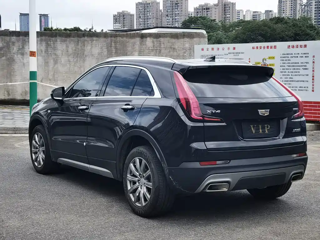 Cadillac XT4 2021 — фото 6