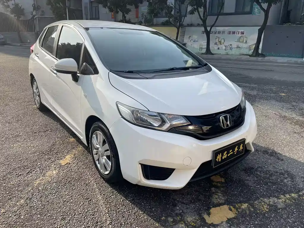 Honda Fit 2016 — фото 3