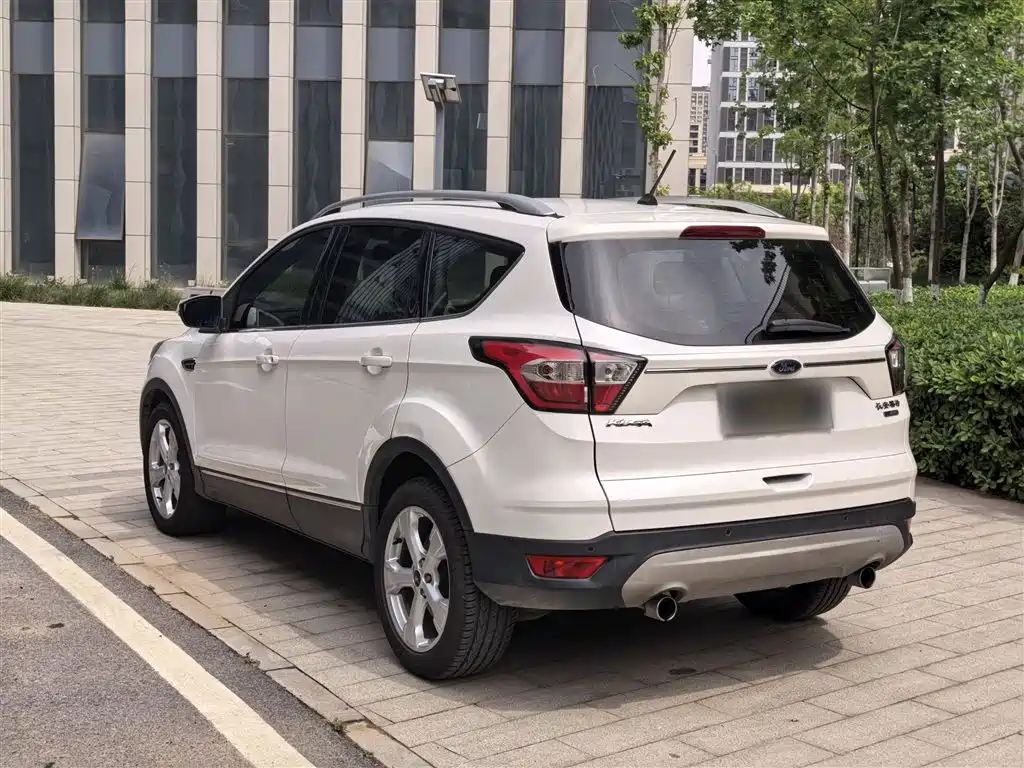Ford Kuga 2018 — фото 8