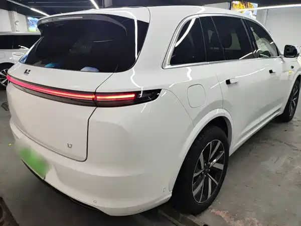 Li Auto L7 2023