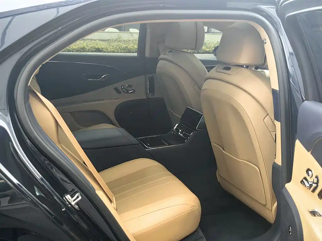 Bentley Flying Spur 2021 — фото 10