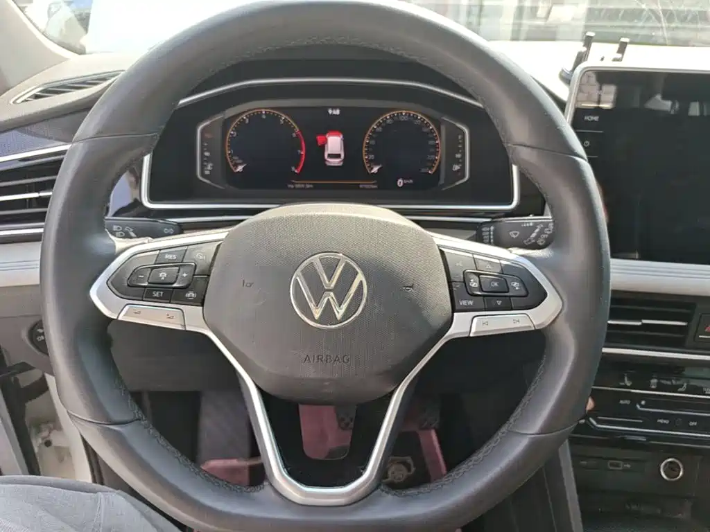 Volkswagen Tiguan L 2024 — фото 11