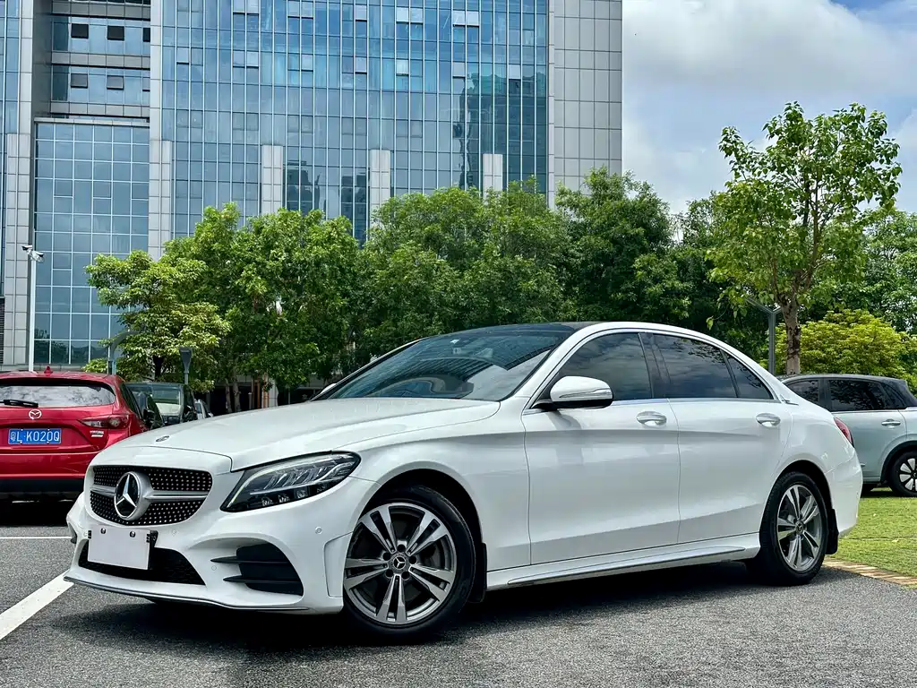 Mercedes-Benz C-Class 2019