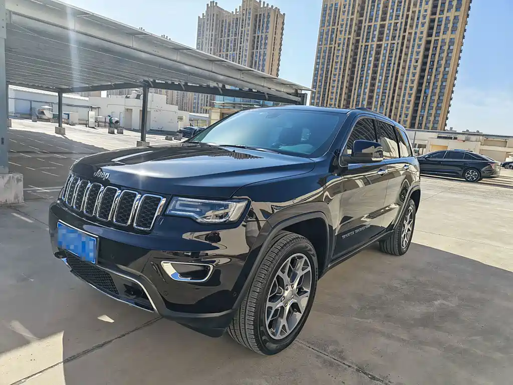 Jeep Grand Cherokee 2021 — фото 2