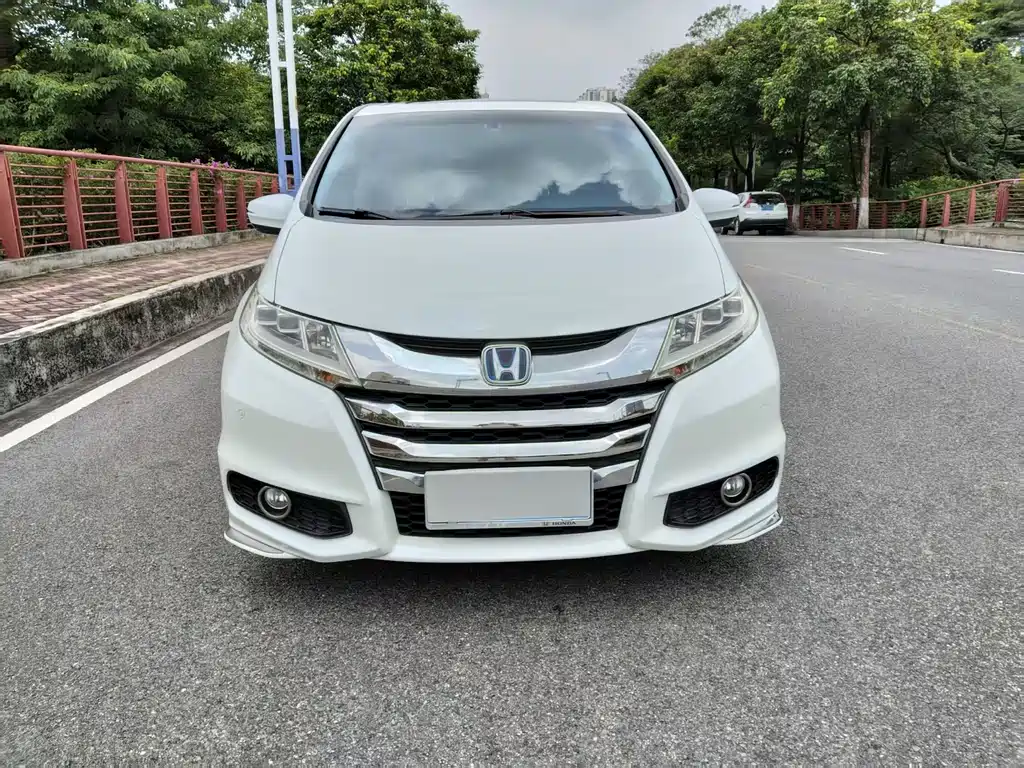Honda Odyssey 2015 — фото 2