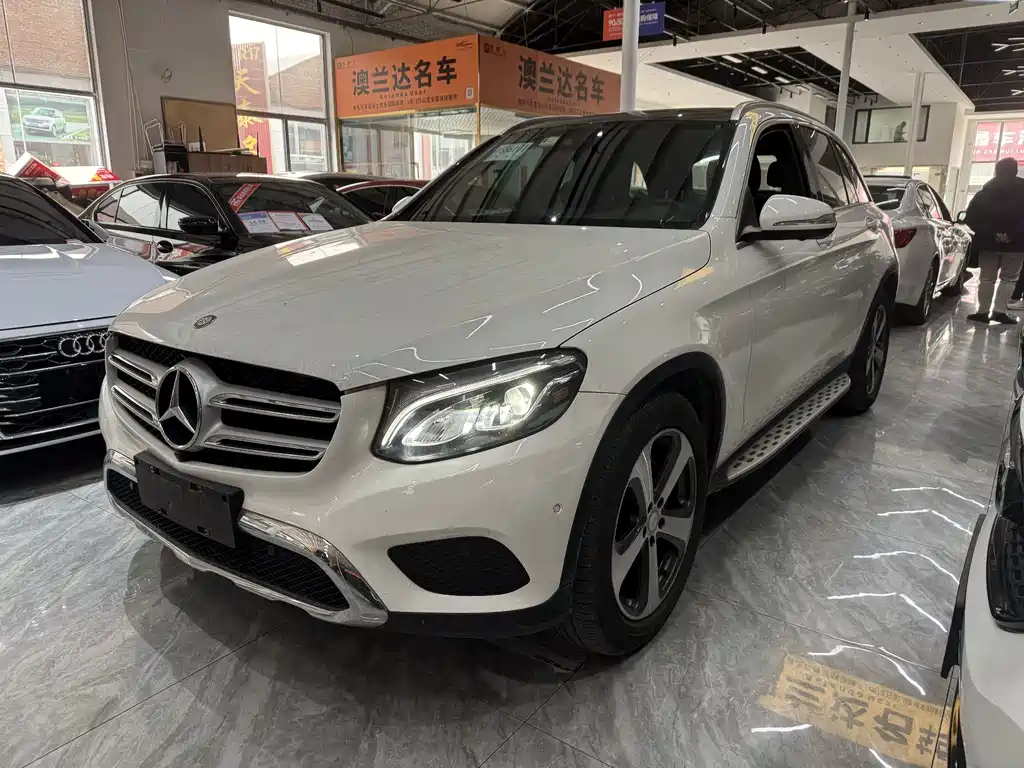 Mercedes-Benz GLC 2017 — фото 1