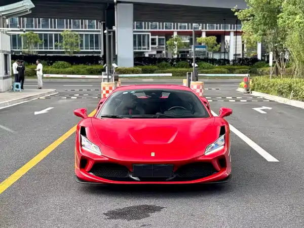 Ferrari F8 2020