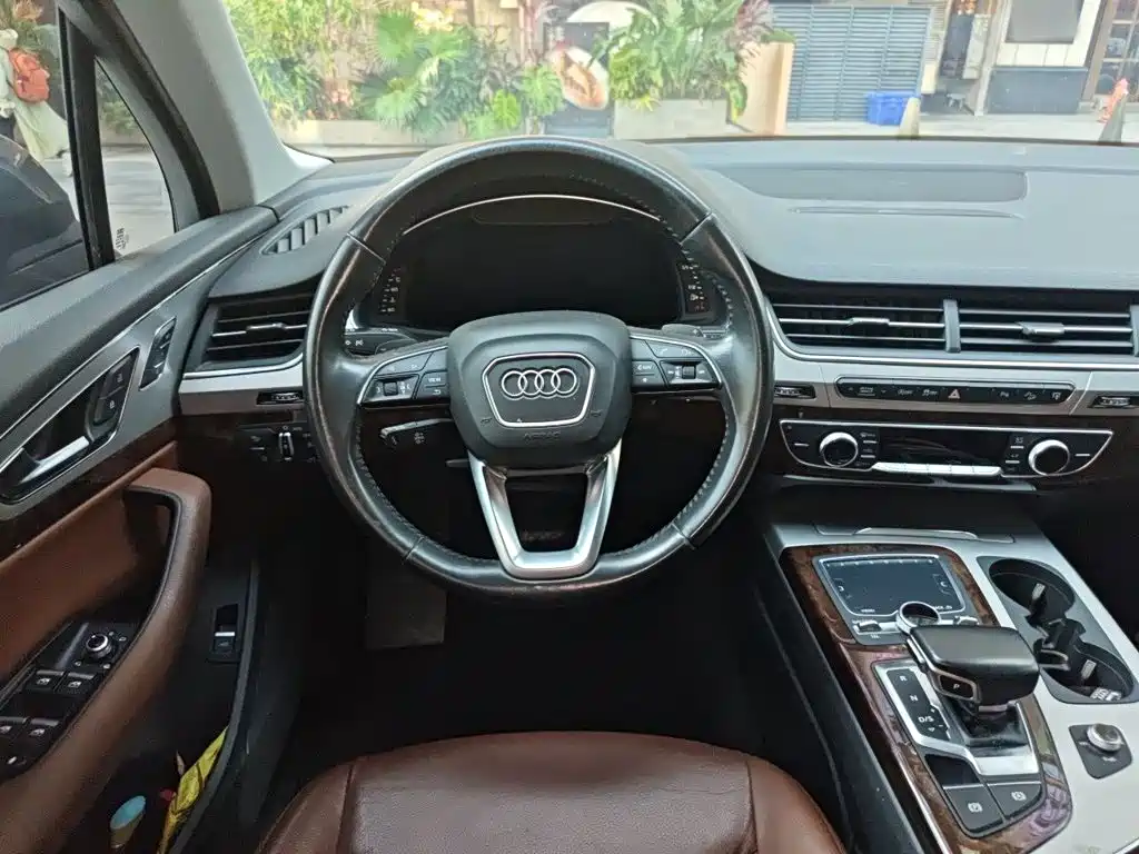 Audi Q7 2017 — фото 6
