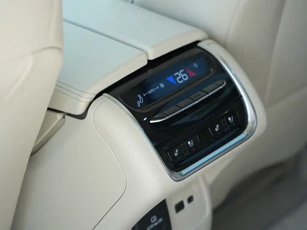 Buick Enclave 2020 — фото 18