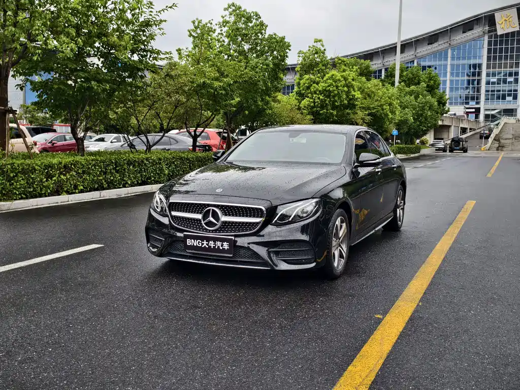 Mercedes-Benz E-Class 2018 — фото 1