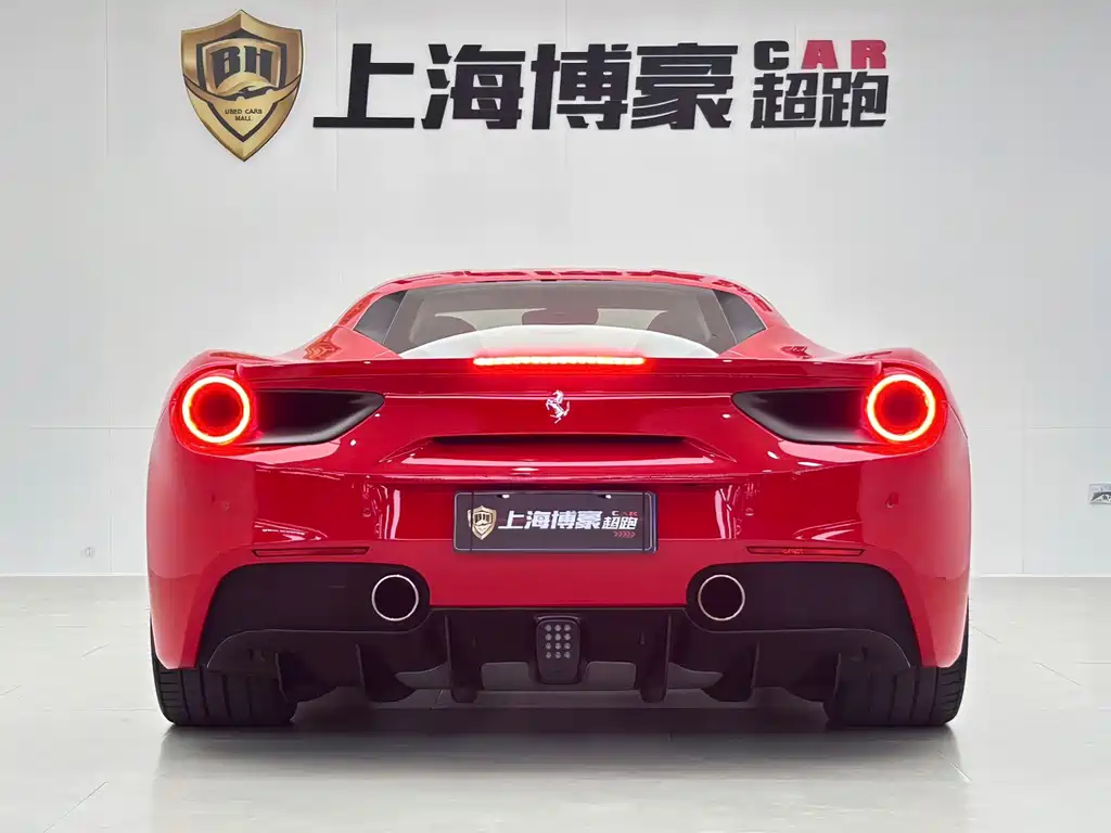 Ferrari 488 2017 — фото 13