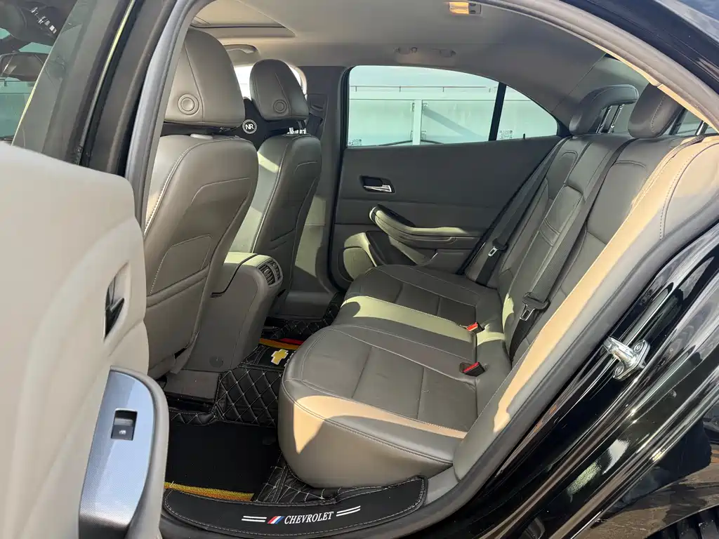 Chevrolet Malibu 2015 — фото 13