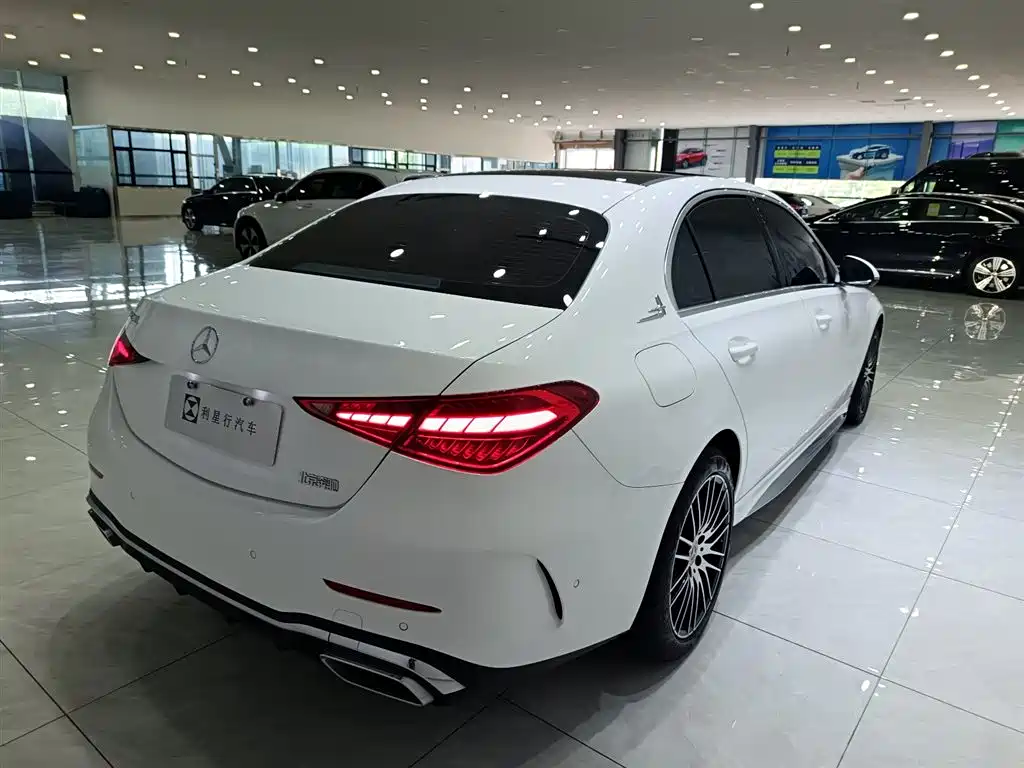Mercedes-Benz C-Class 2022 — фото 8