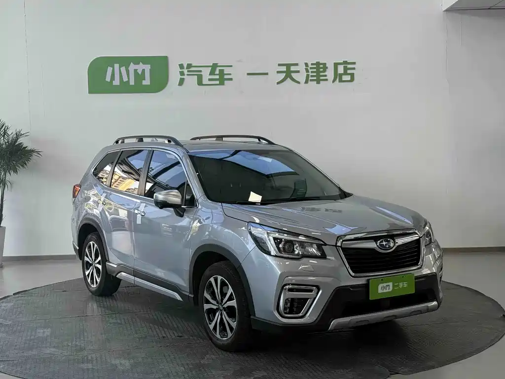 Subaru Forester 2020 — фото 2