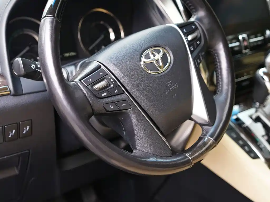 Toyota Alphard 2021 — фото 6