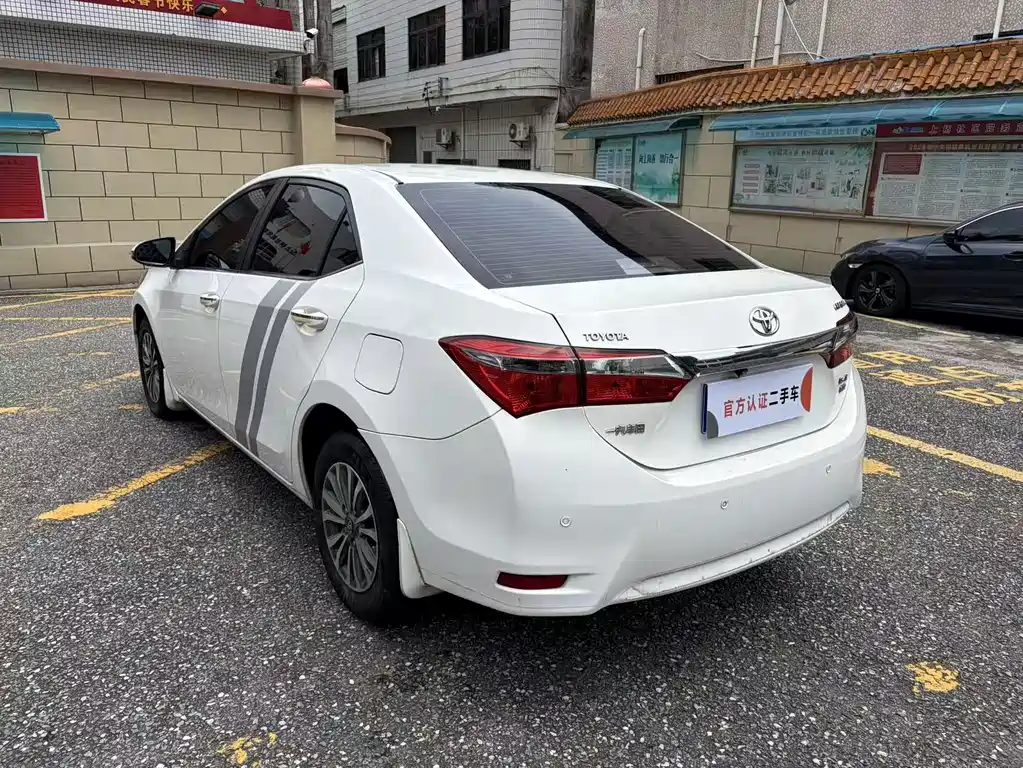 Toyota Corolla 2019 — фото 8