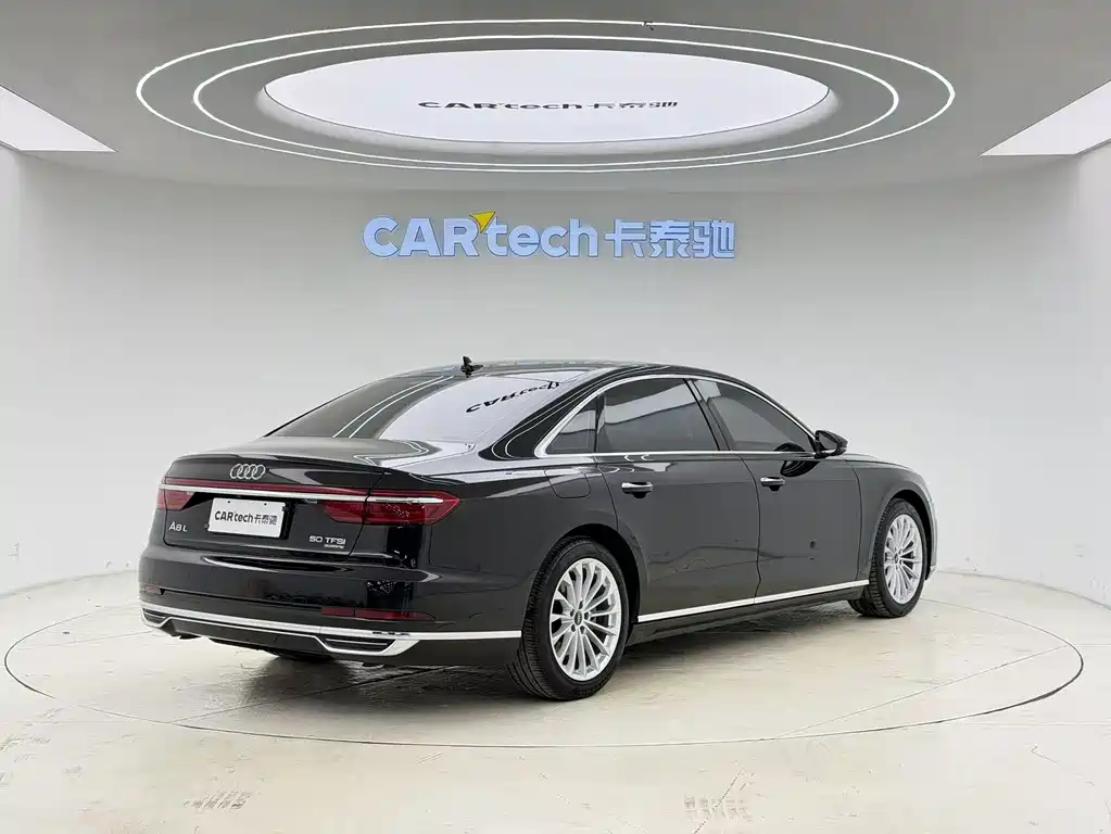 Audi A8 2021