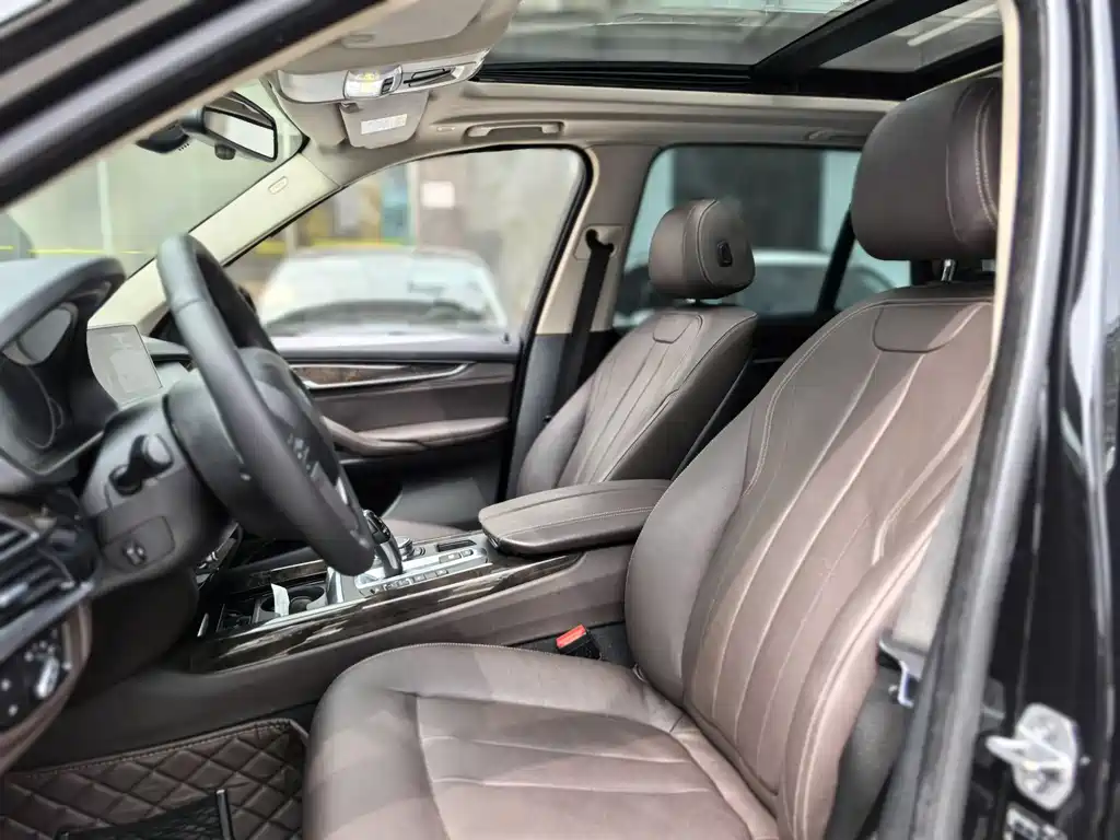 BMW X5 2018 — фото 24