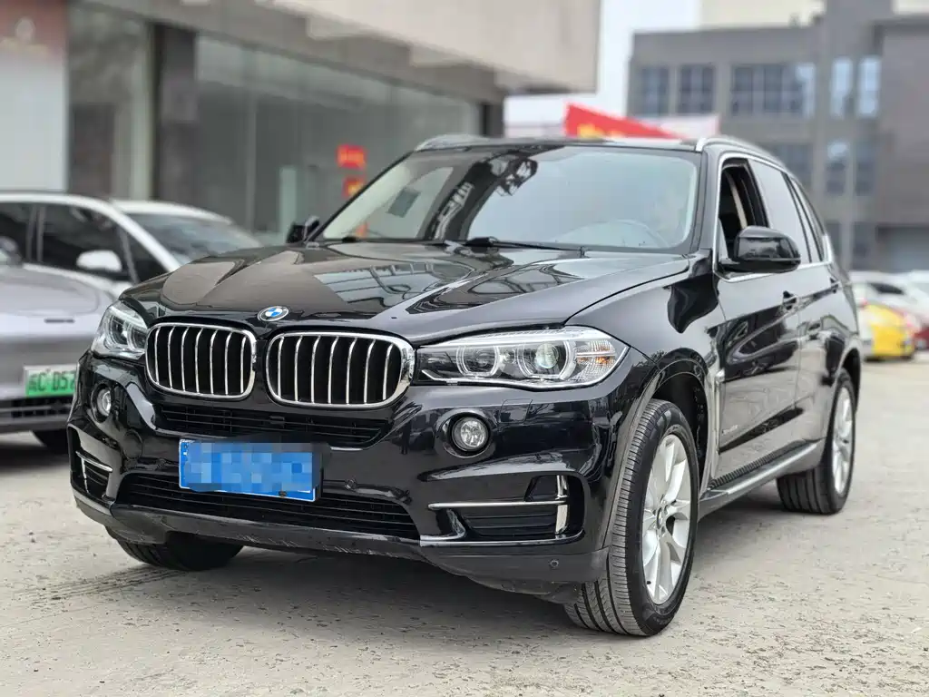 BMW X5 2018 — фото 1
