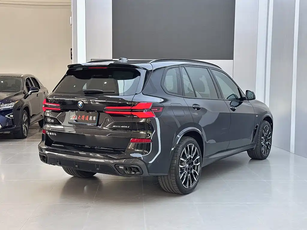 BMW X5 2025 — фото 18