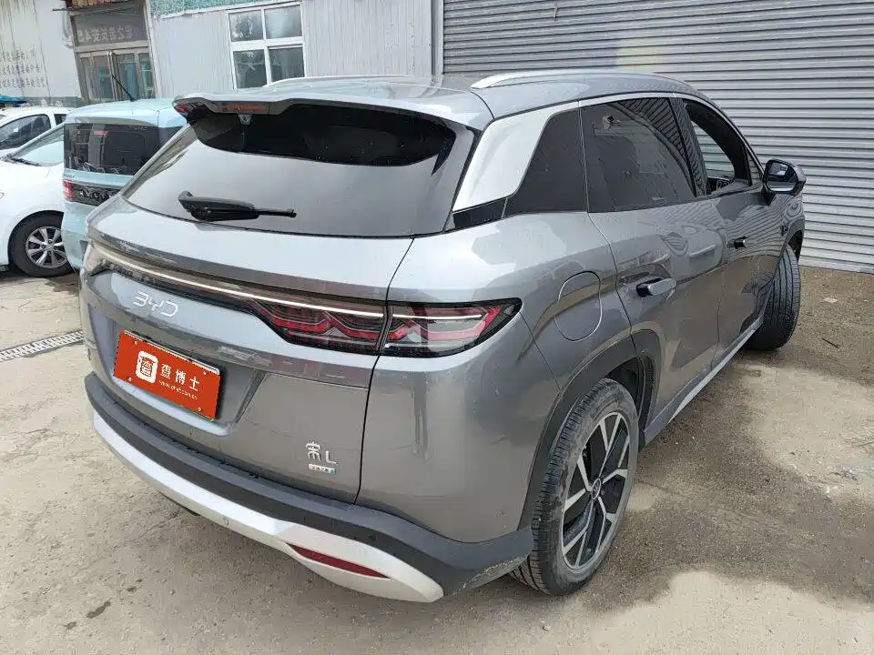 BYD L DM-i 2025 — фото 4