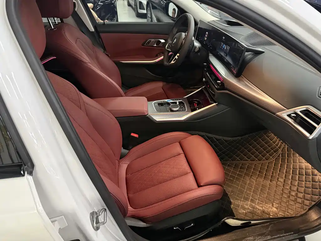 BMW i3 2025