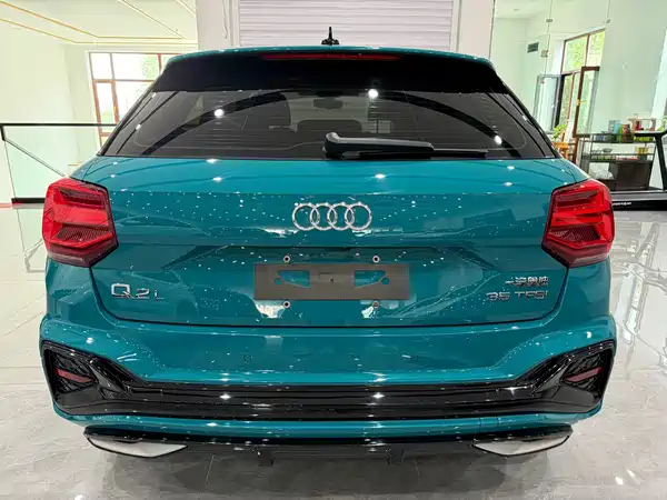 Audi Q2L 2022