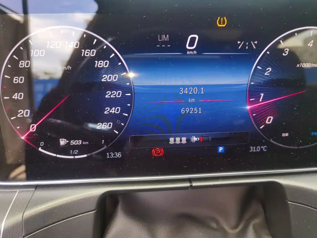 Mercedes-Benz C-Class 2023