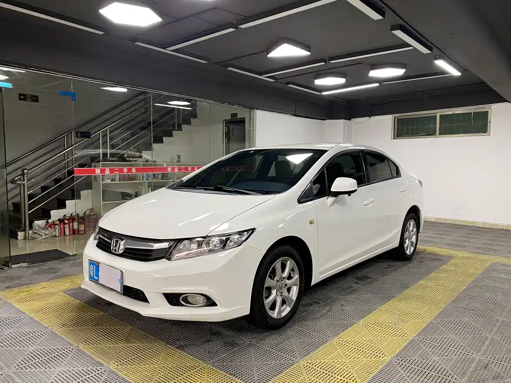 Honda Civic 2014 — фото 1