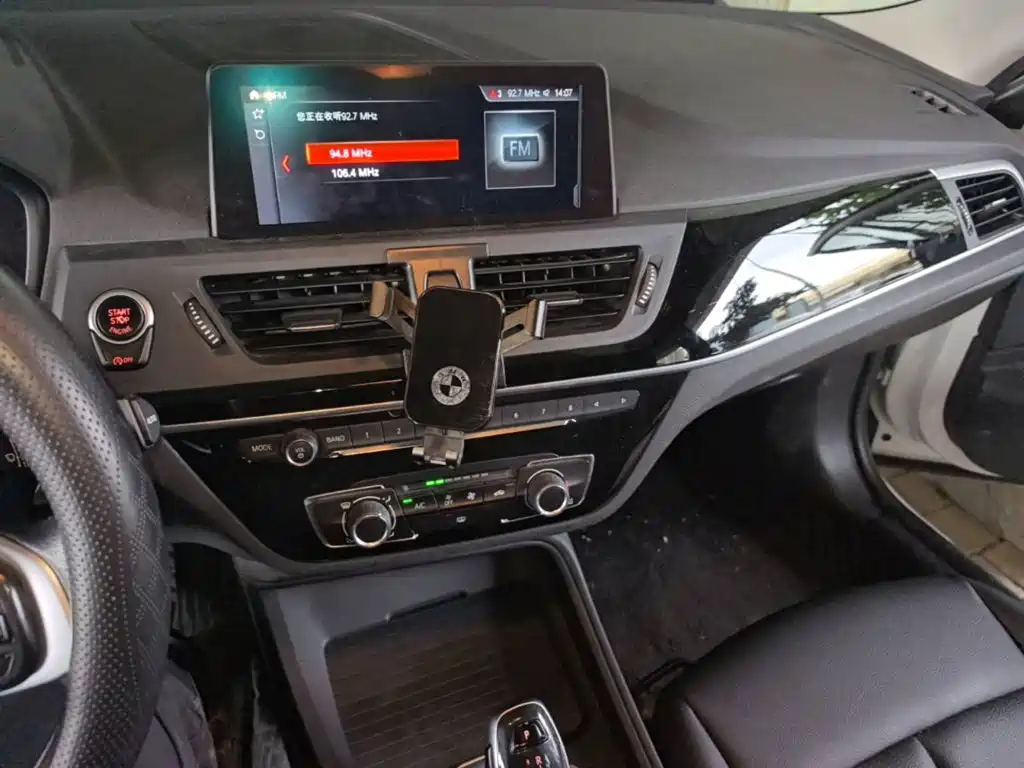 BMW 1 Series 2020 — фото 18