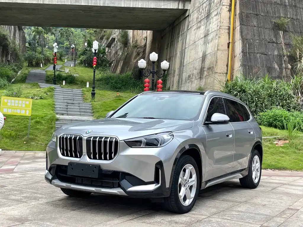 BMW X1 2024 — фото 1