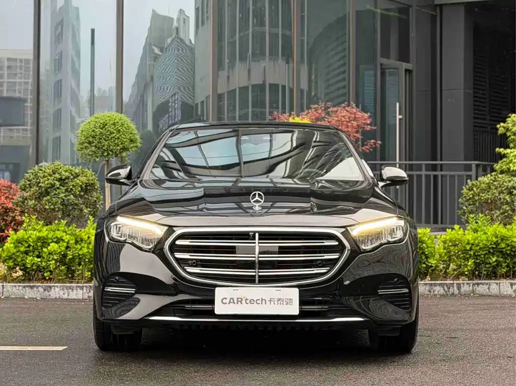 Mercedes-Benz E-Class 2024