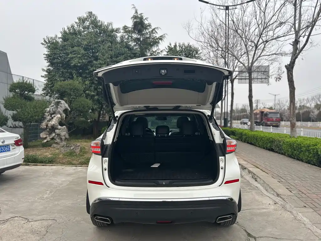 Toyota RAV4 2019 — фото 17