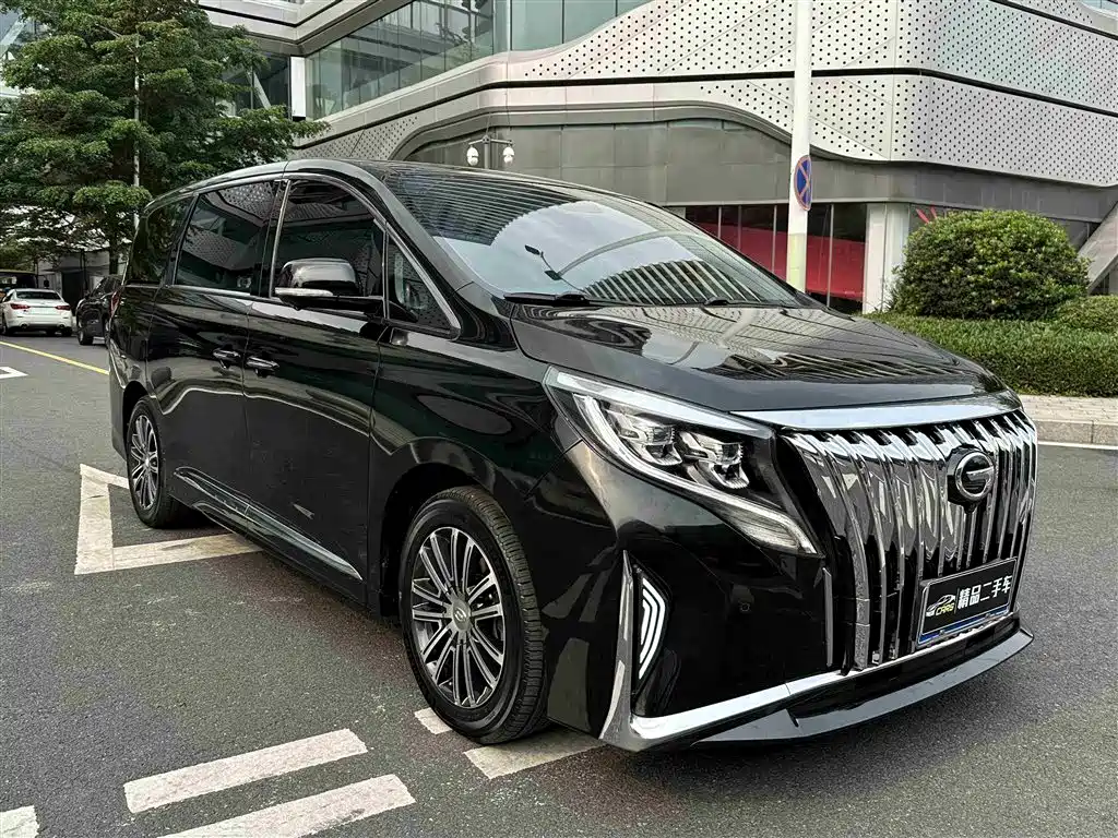GAC Motor Trumpchi M8 2022 — фото 3