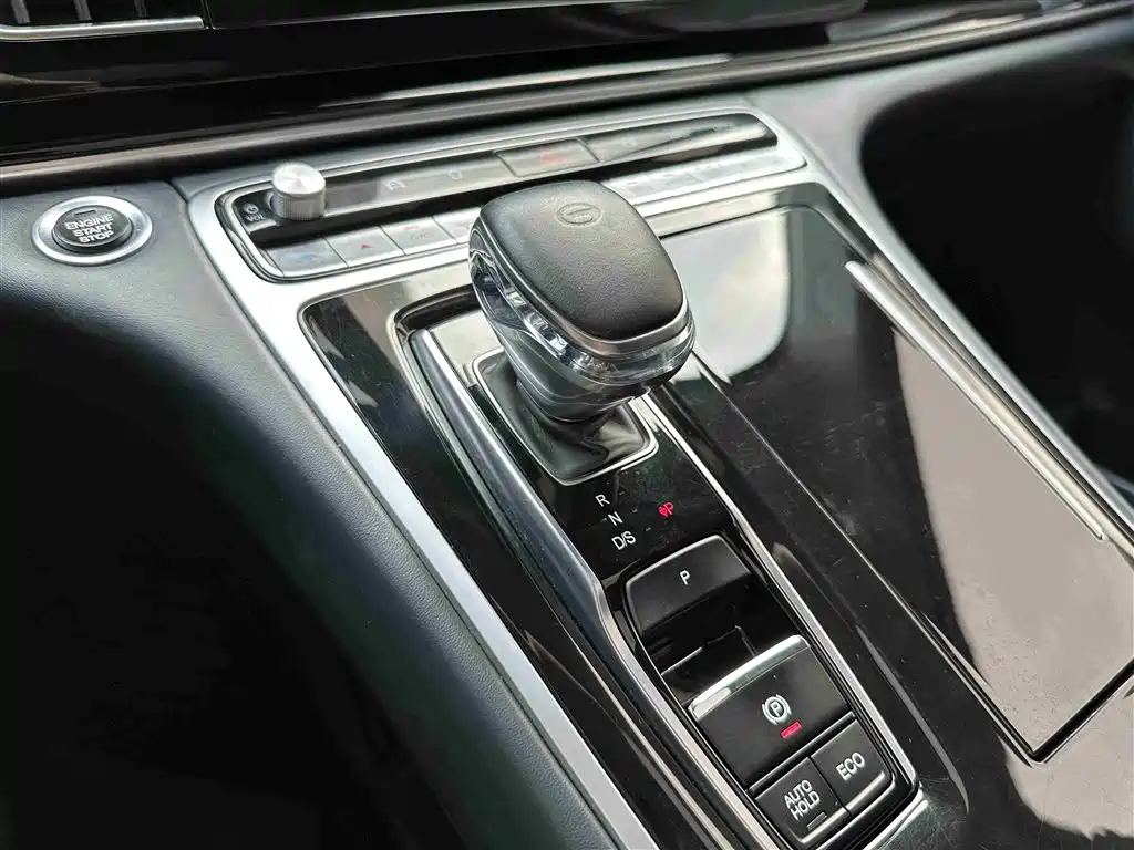 GAC Motor Trumpchi M8 2022 — фото 15