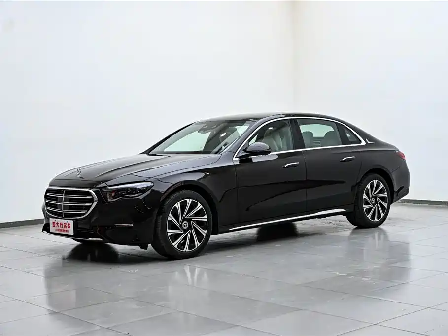 Mercedes-Benz E-Class 2024