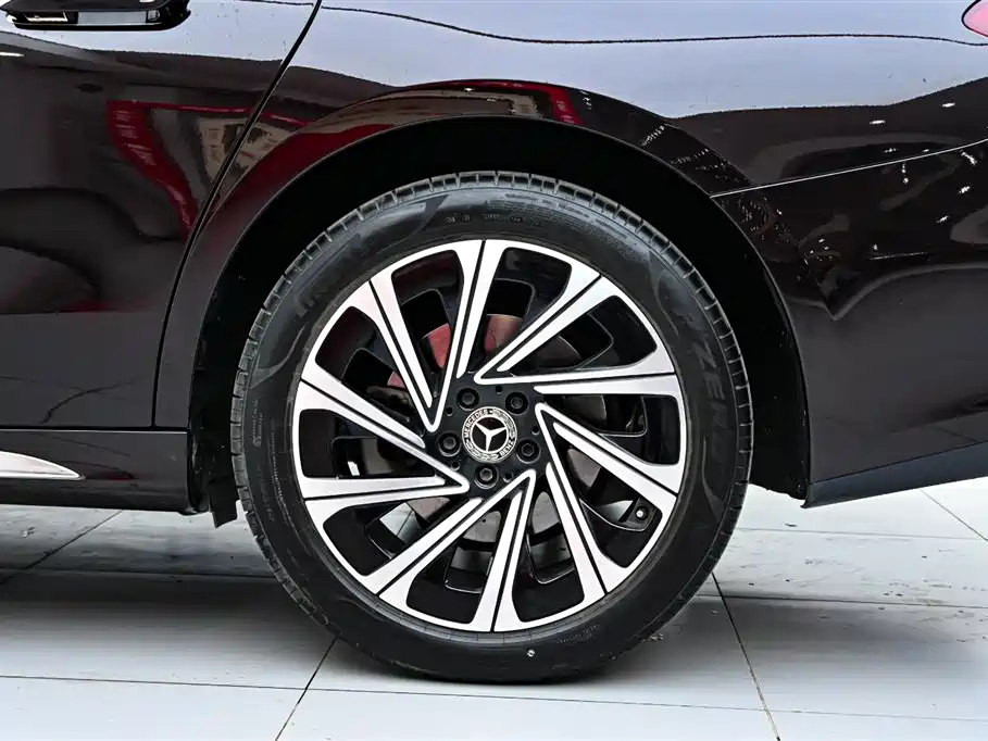 Mercedes-Benz E-Class 2024 — фото 37