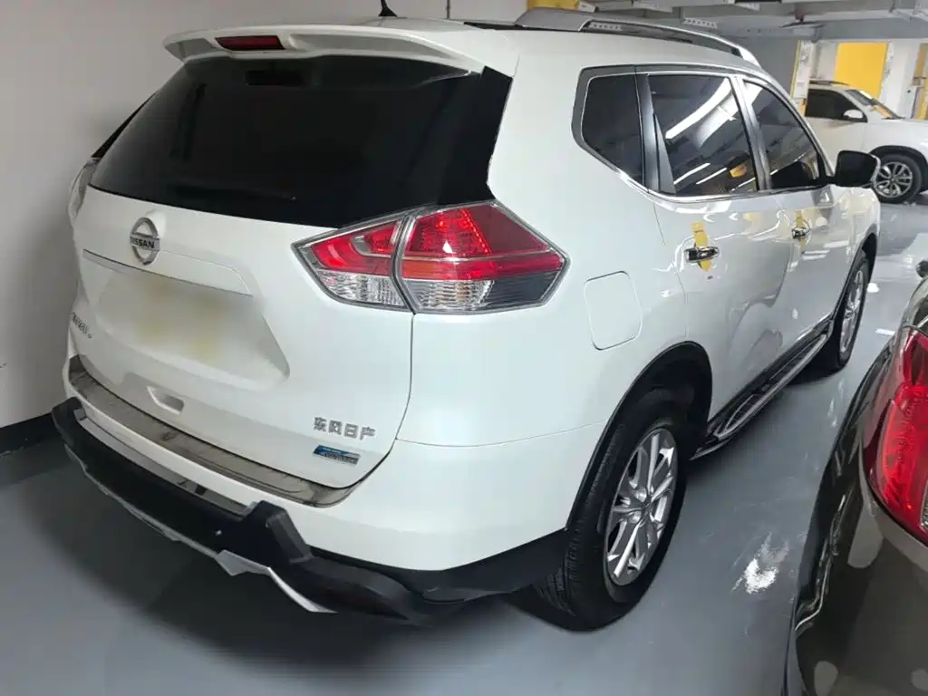 Nissan X-Trail 2015