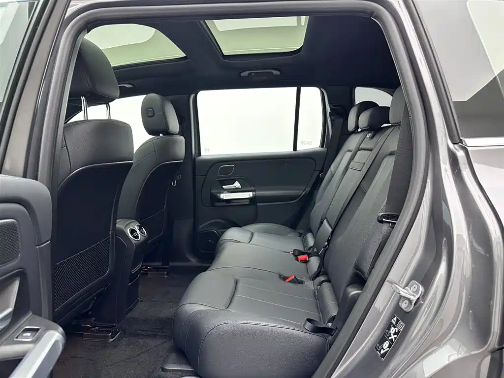 Mercedes-Benz EQB 2025 — фото 20