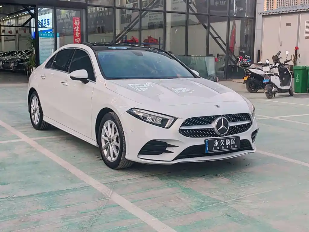 Mercedes-Benz A-Class 2021 — фото 2