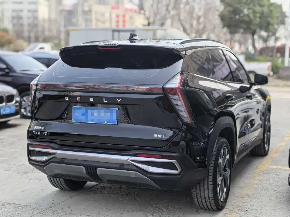 Geely Boyue L 2025 — фото 10
