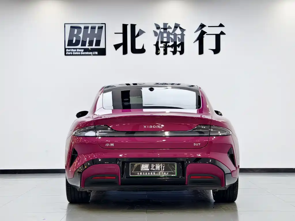 Xiaomi SU7 2025