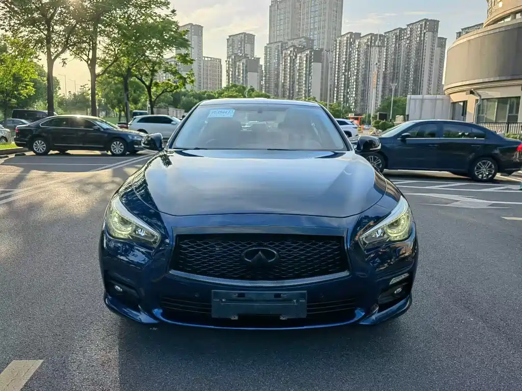 Infiniti Q50L 2016 — фото 2