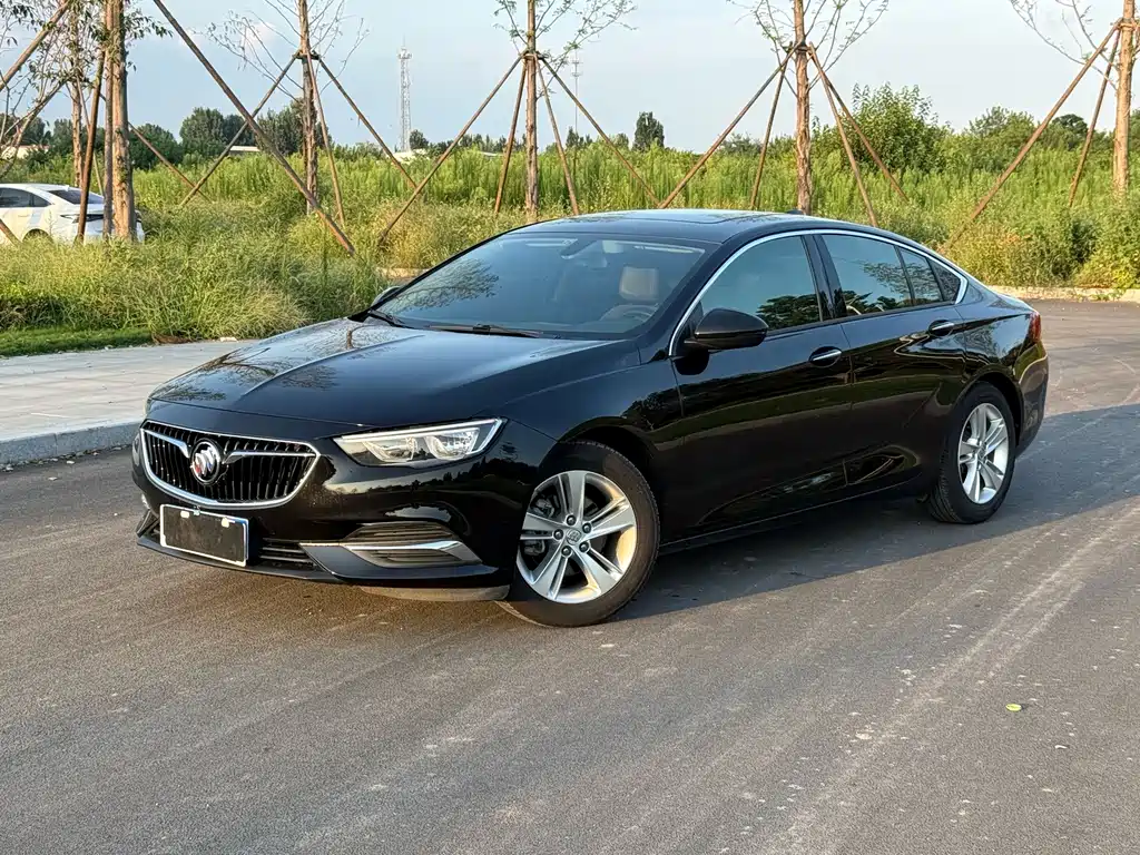 Buick Regal 2019 — фото 1