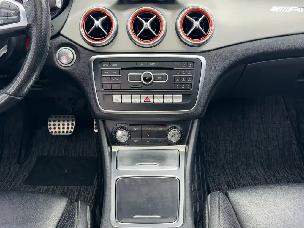 Mercedes-Benz CLA 2017 — фото 17