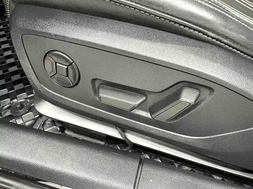 Audi A3 2023 — фото 18